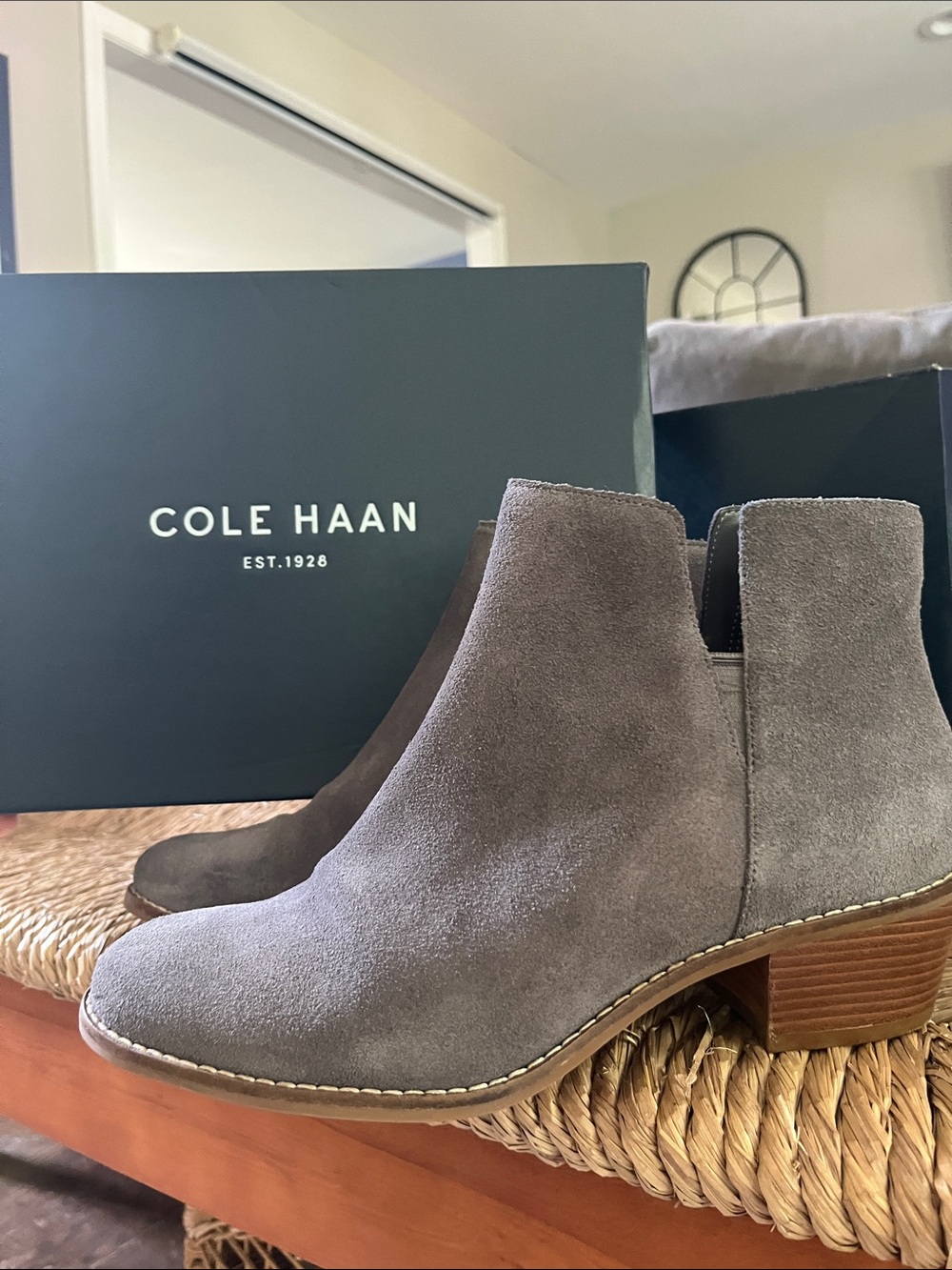 EUC suede Abbot Bootie in Stormcloud grey 7.5